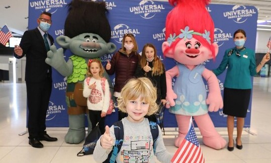 AER LINGUS CELEBRATES FIRST MANCHESTER TO ORLANDO DIRECT FLIGHT