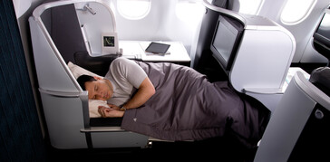 Business Class Lie Flat Bed