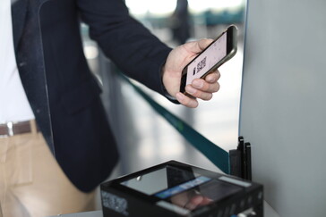 Scanning boarding card