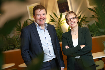 Conor McCarthy Executive Chairman of Emerald Airlines and Lynne Embleton CEO of Aer Lingus 1