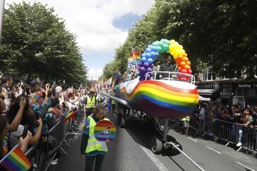 NO FEE017Aer Lingus Pride