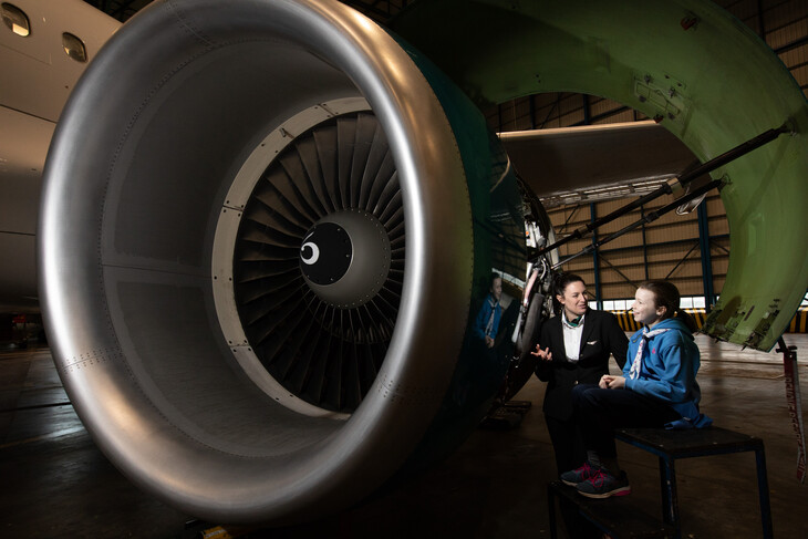 Aer Lingus partners with Irish Girl Guides for Aviation Badge